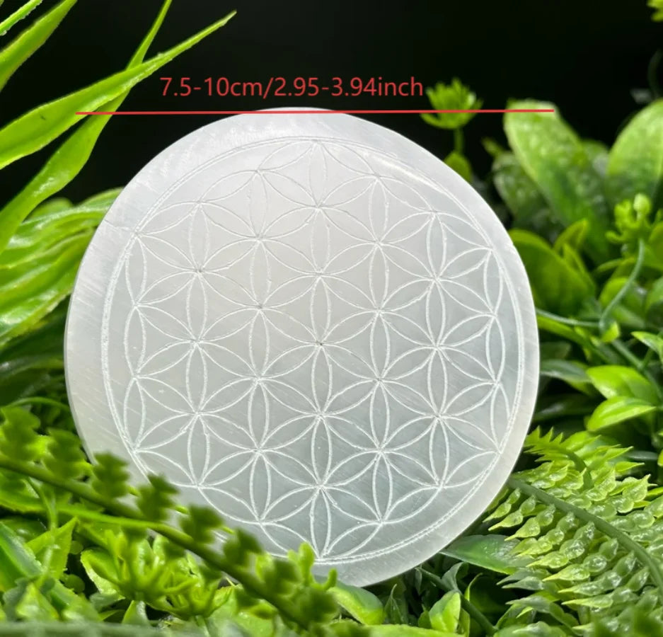PLACA FLOR DA VIDA EM SELENITA — GEOMETRIA E CONTEMPLAÇÃO
