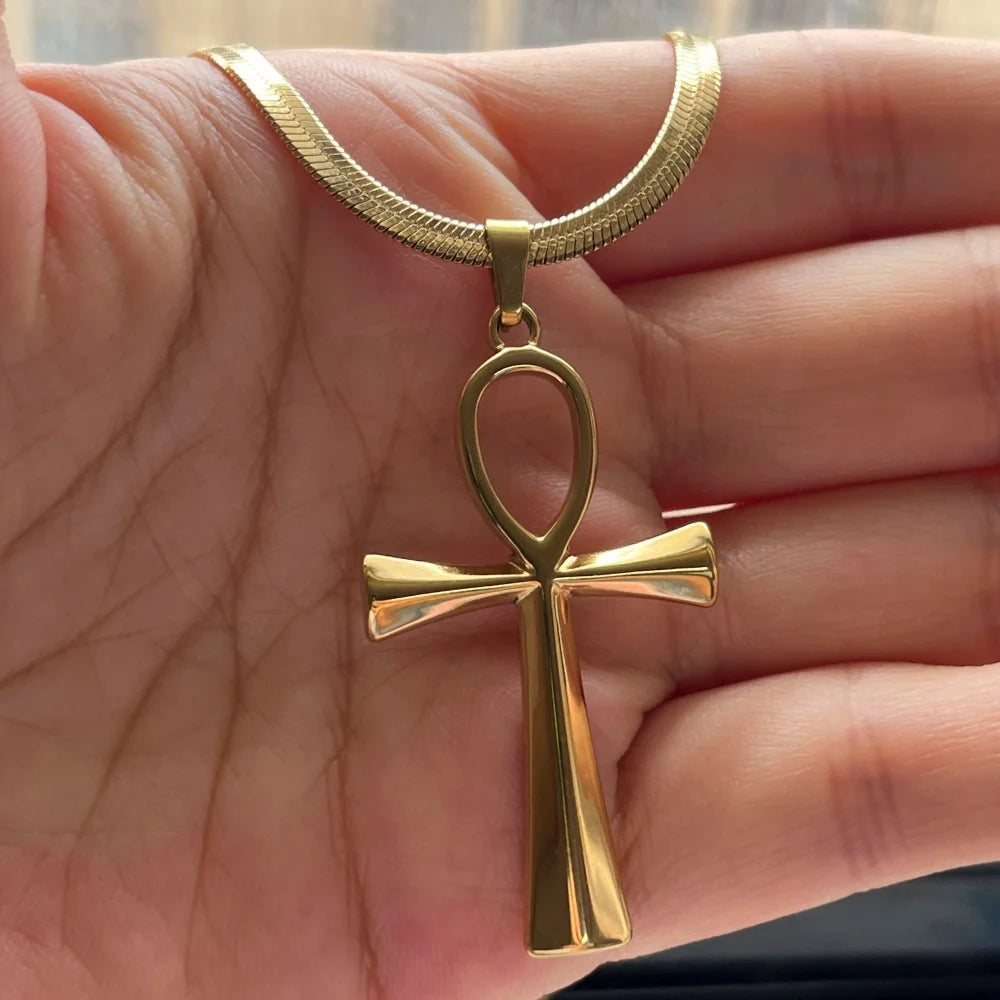 COLAR ANKH COM CORRENTE LAMINADA – VIDA E CONTINUIDADE