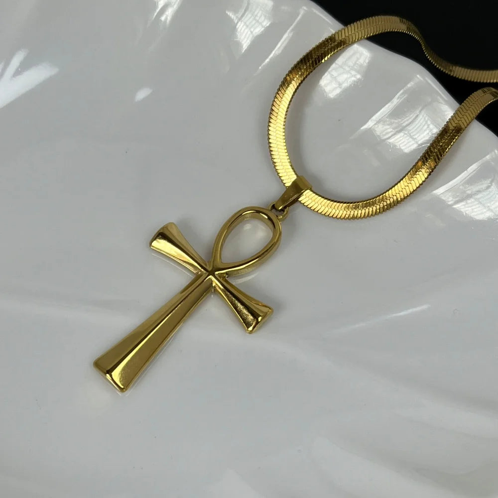 COLAR ANKH COM CORRENTE LAMINADA – VIDA E CONTINUIDADE