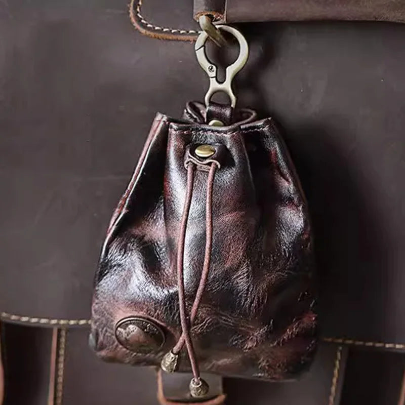 PORTA-MOEDAS RETRÔ COM CORDÃO — PEQUENOS TESOUROS