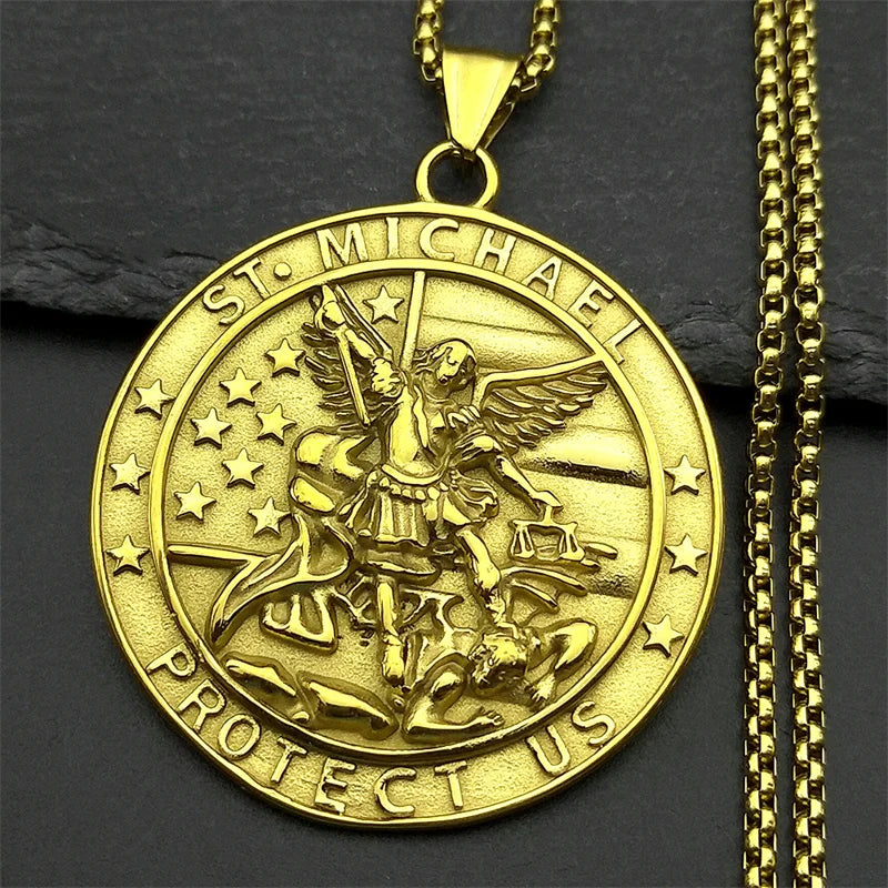 COLAR MEDALHA DE SÃO MIGUEL — CORAGEM E DEVOÇÃO