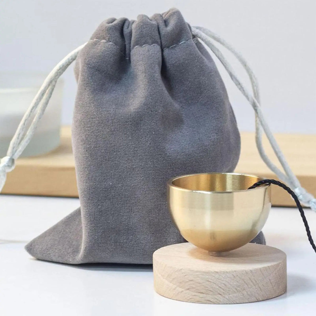CONJUNTO SONORO PARA MEDITAÇÃO — UM INSTANTE DE ESCUTA