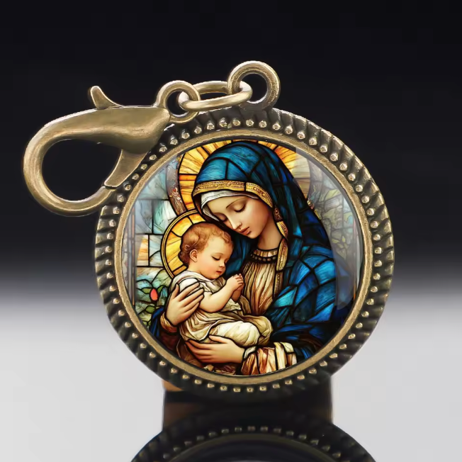 CHAVEIRO DE NOSSA SENHORA EM VIDRO – DEVOÇÃO E PRESENÇA