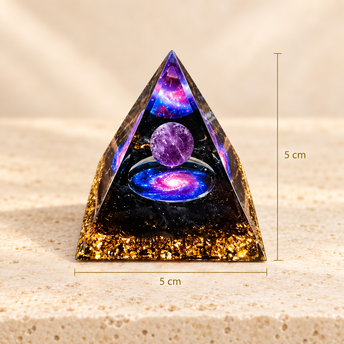 PIRÂMIDE DE ORGONITE GALÁXIA COM ESFERA DE AMETISTA. EQUILÍBRIO, SORTE E PROSPERIDADE