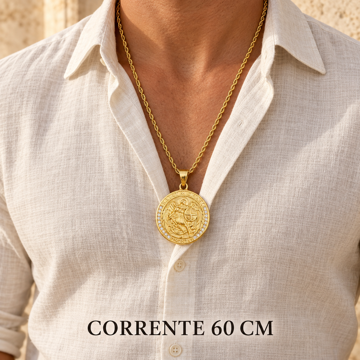 COLAR DE SÃO MIGUEL ARCANJO DOURADO EM AÇO INOXIDÁVEL COM STRASS